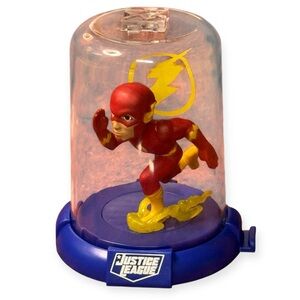 Flash Action Figure‎ Dome